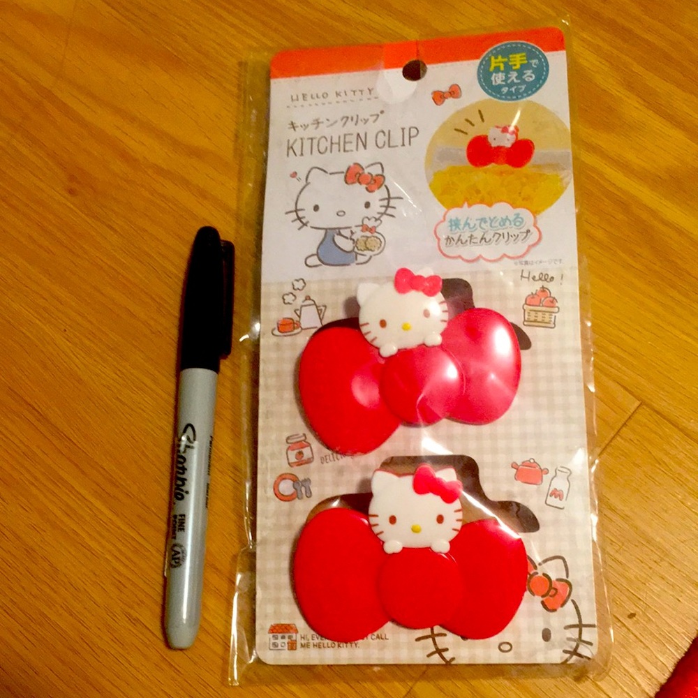 Hello Kitty Red Kitchen Clips